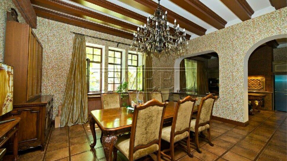 2-этажный коттедж 1 000 м² с отделкой