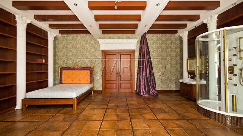 2-этажный коттедж 1 000 м² с отделкой