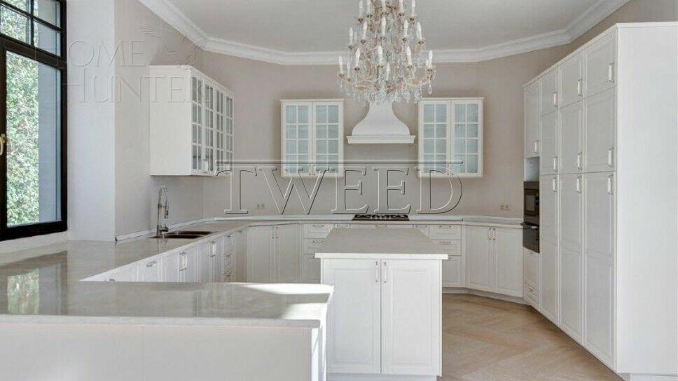 2-этажный коттедж 931.2 м² с отделкой