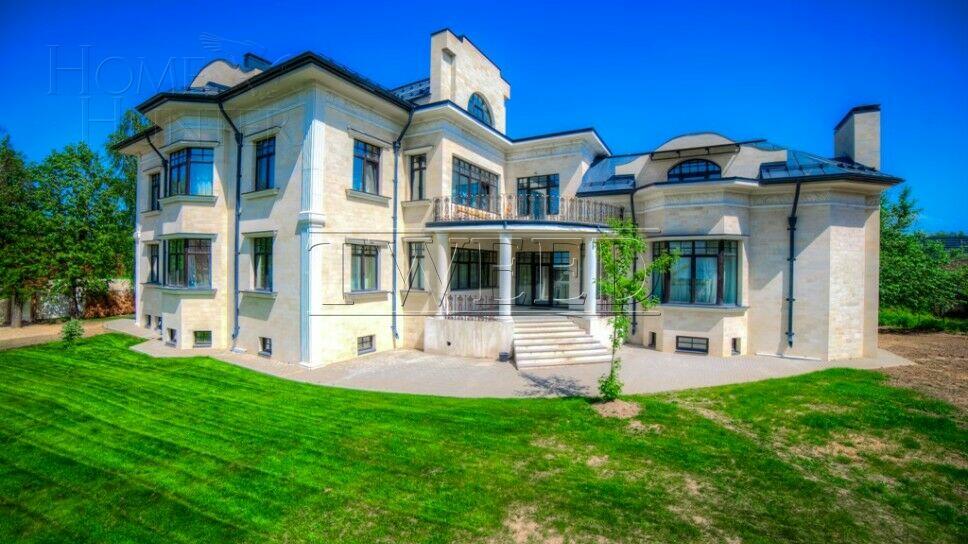 2-этажный коттедж 931.2 м² с отделкой