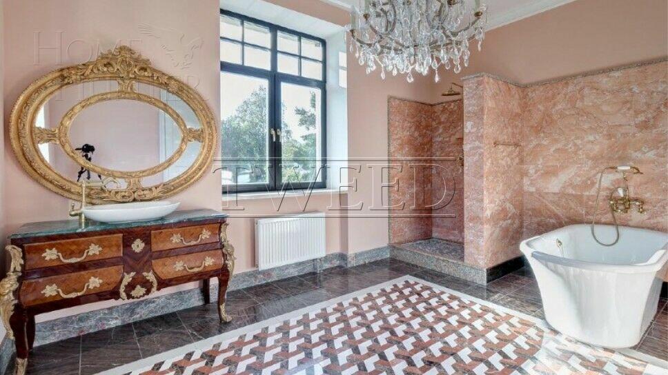 2-этажный коттедж 931.2 м² с отделкой