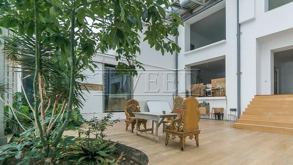 2-этажный коттедж 2 100 м² без отделки