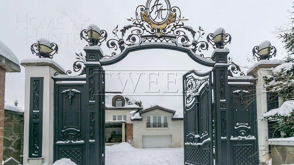 2-этажный коттедж 2 100 м² без отделки