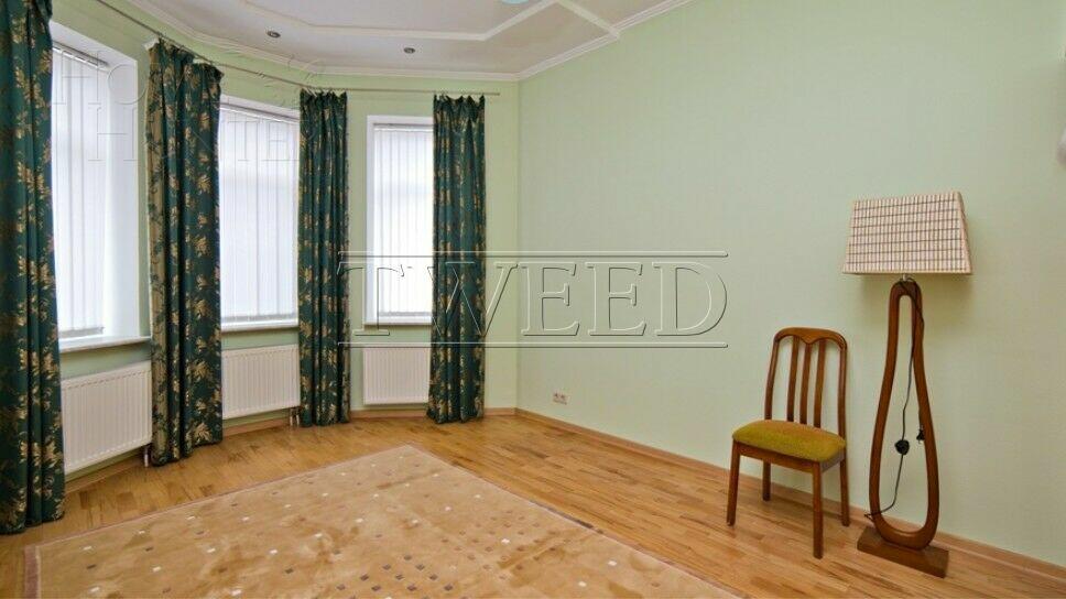 3-этажный коттедж 500 м² с отделкой