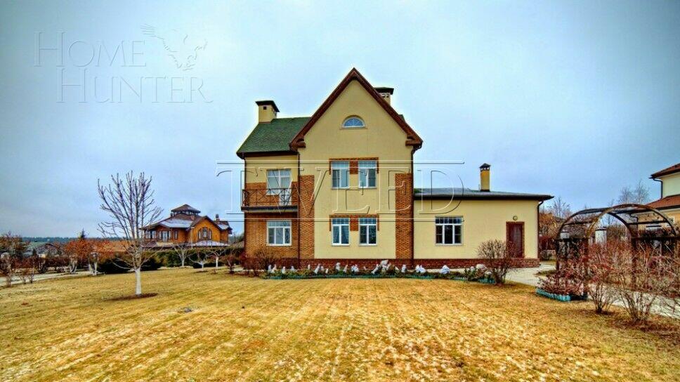 3-этажный коттедж 500 м² с отделкой