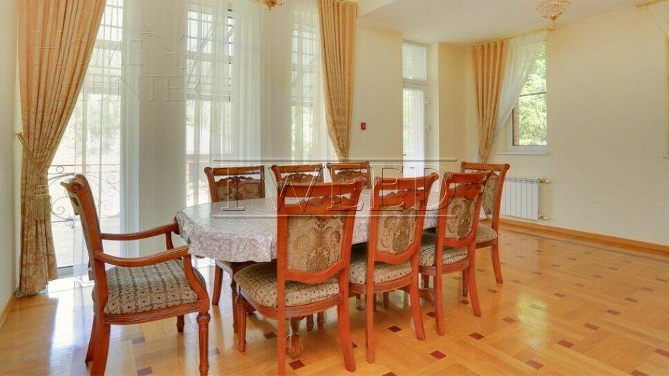 2-этажный коттедж 720 м² с отделкой