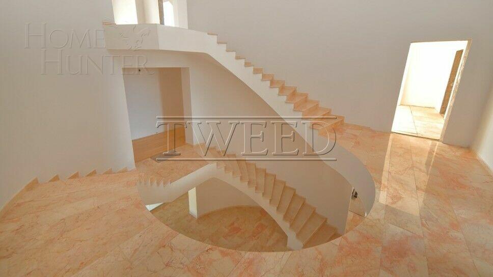 2-этажный коттедж 1 000 м² с отделкой