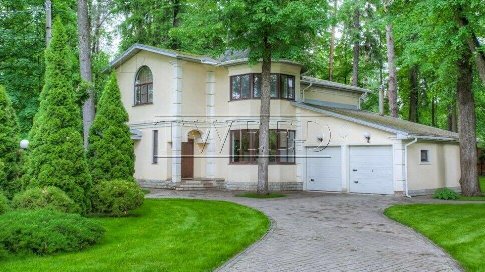 2-этажный коттедж 860 м² с отделкой