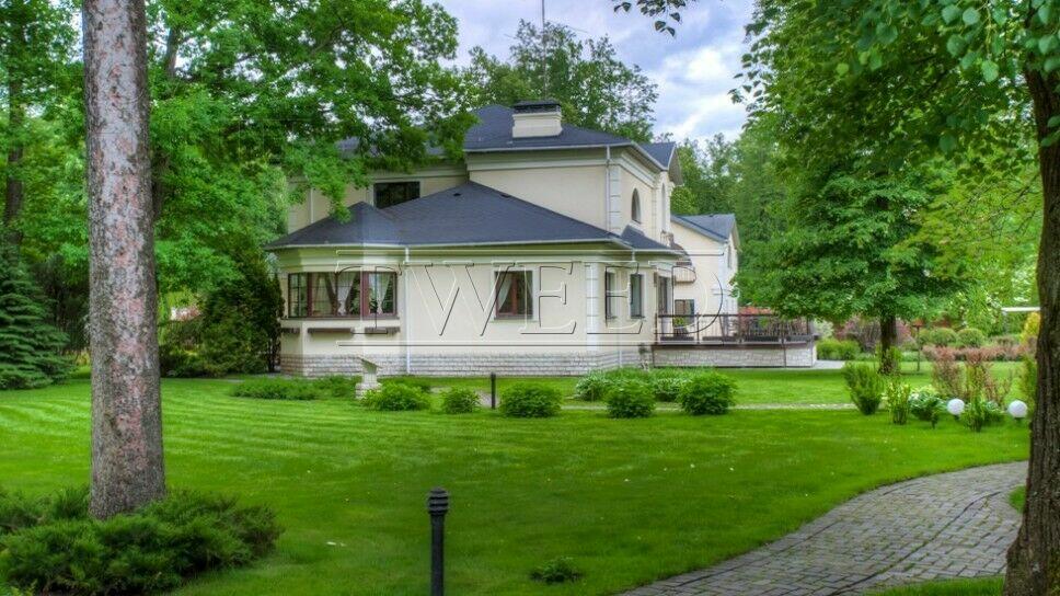 2-этажный коттедж 860 м² с отделкой