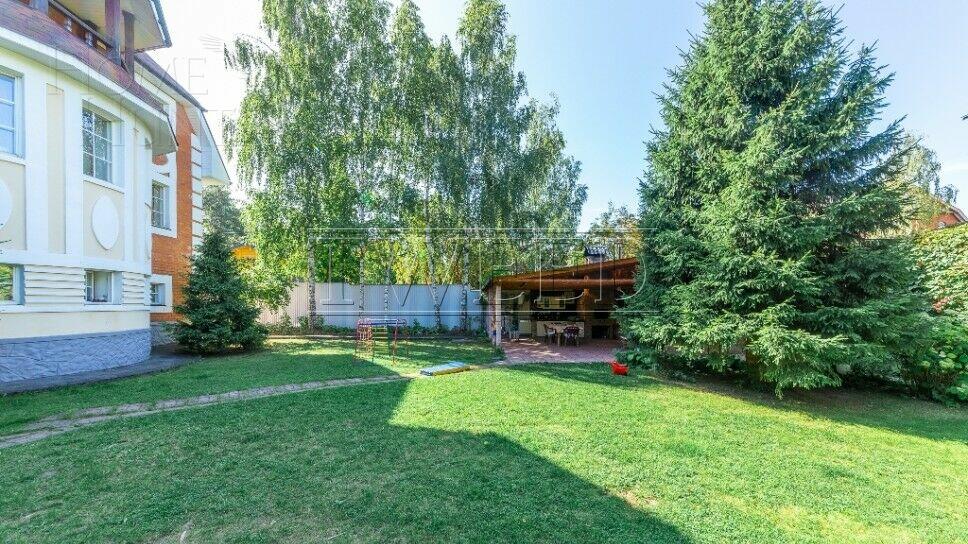 2-этажный коттедж 700 м² с отделкой