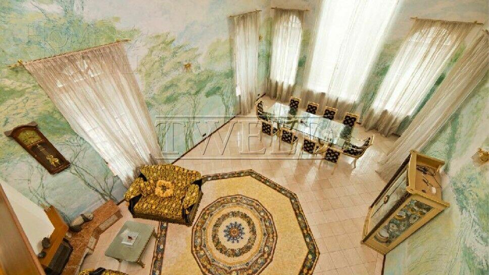 2-этажный коттедж 1 080 м² с отделкой