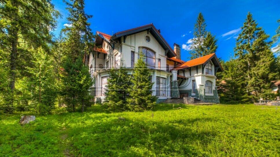 2-этажный коттедж 1 200 м² без отделки