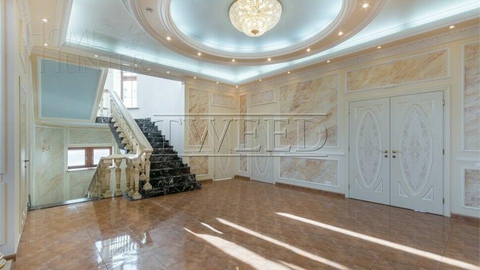 2-этажный коттедж 650 м² с отделкой