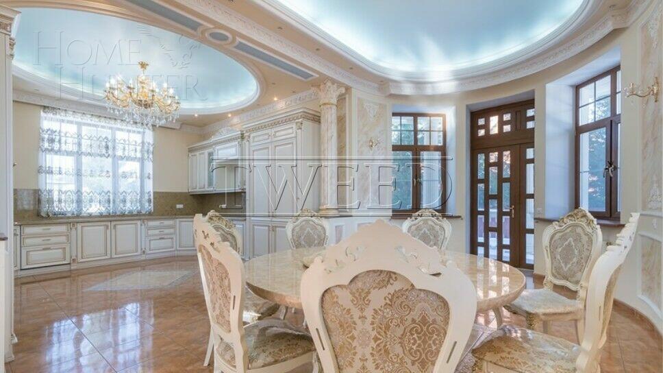 2-этажный коттедж 650 м² с отделкой