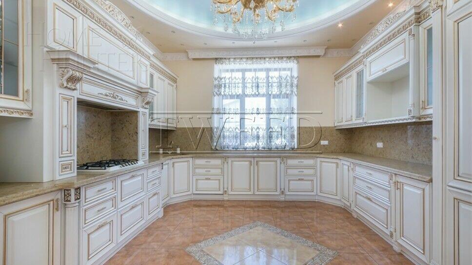 2-этажный коттедж 650 м² с отделкой