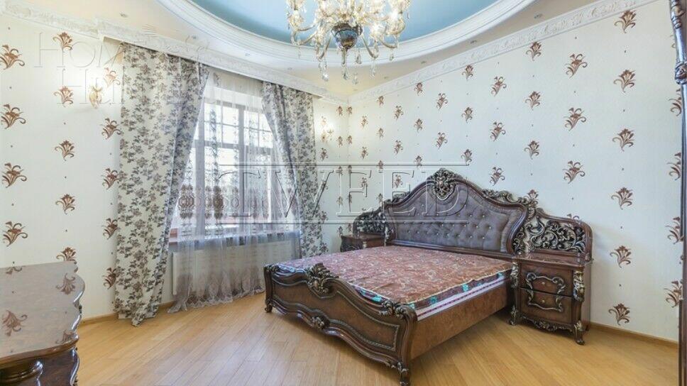 2-этажный коттедж 650 м² с отделкой