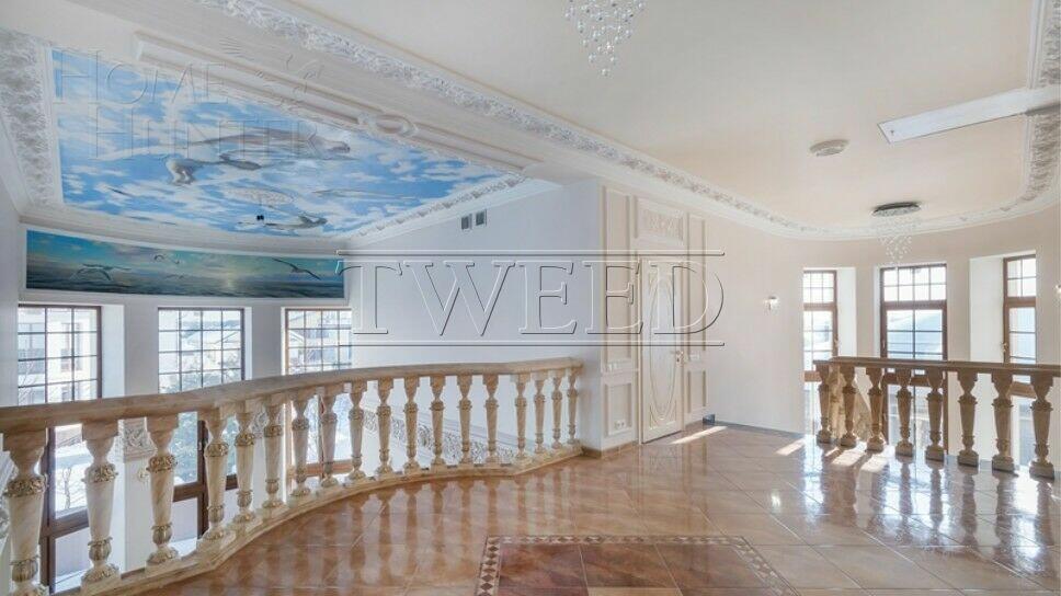 2-этажный коттедж 650 м² с отделкой