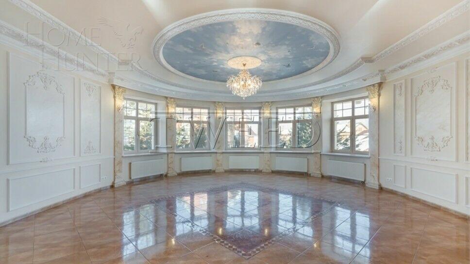 2-этажный коттедж 650 м² с отделкой