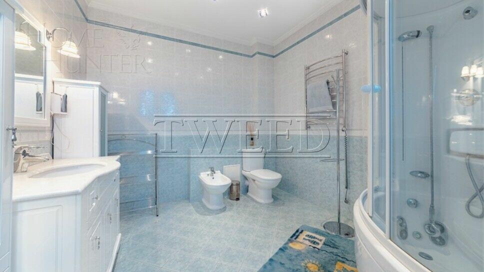 3-этажный коттедж 400 м² с отделкой