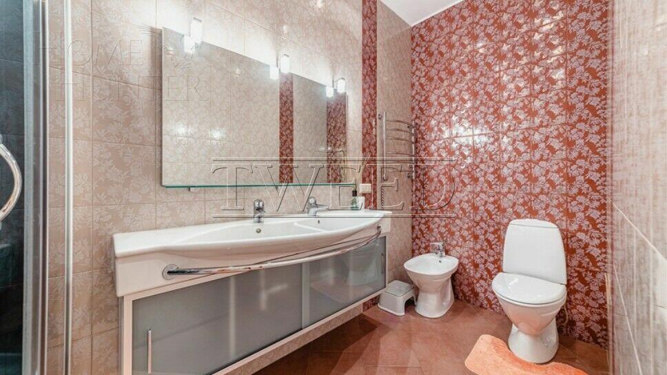 3-этажный коттедж 400 м² с отделкой