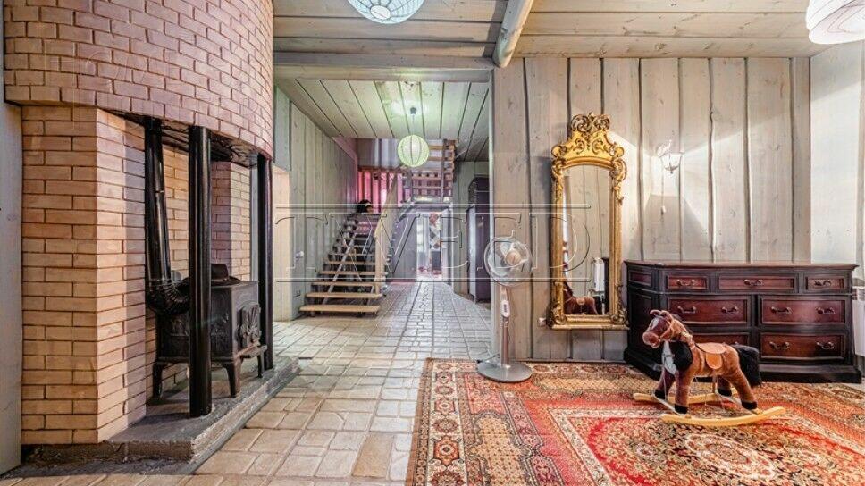 2-этажный коттедж 550 м² с отделкой