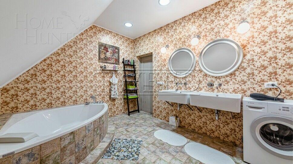 2-этажный коттедж 550 м² с отделкой