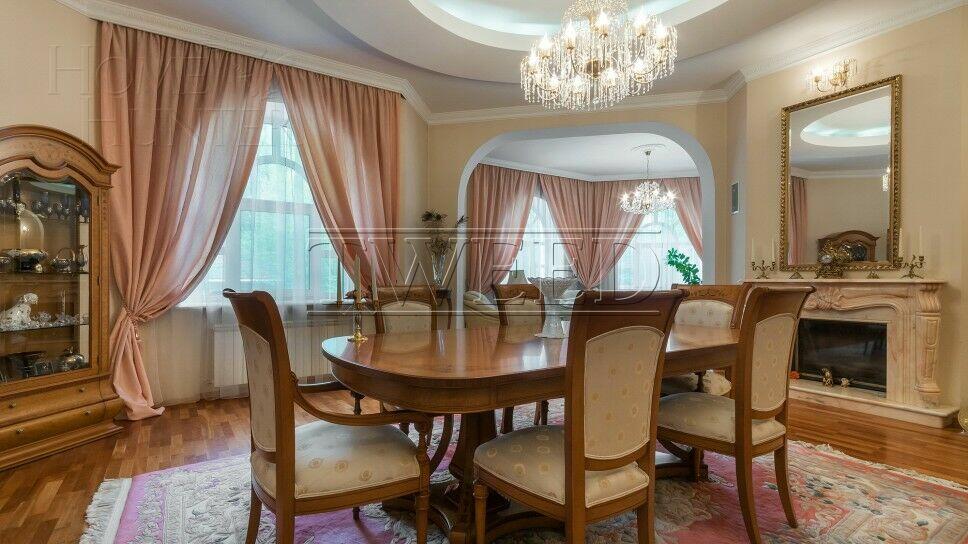 2-этажный коттедж 1 100 м² с отделкой
