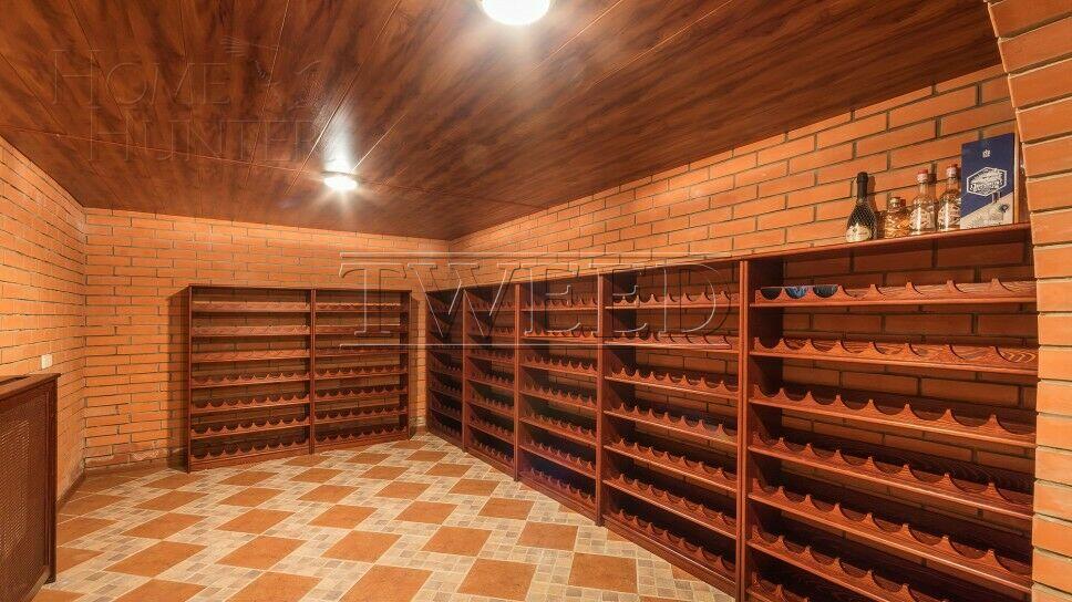 2-этажный коттедж 1 100 м² с отделкой