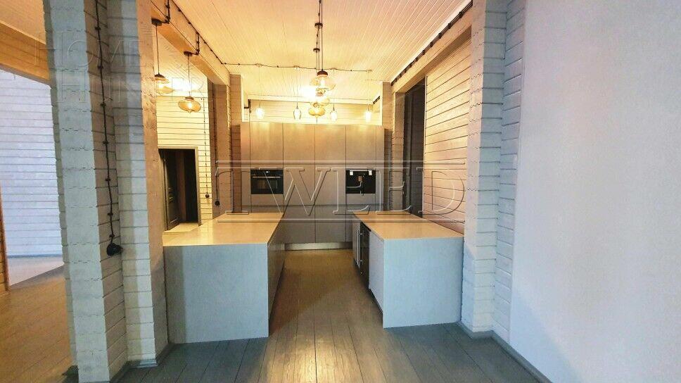 2-этажный коттедж 600 м² с отделкой