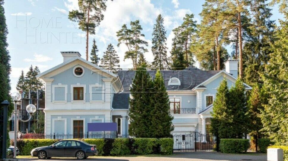 2-этажный коттедж 782.7 м² с отделкой