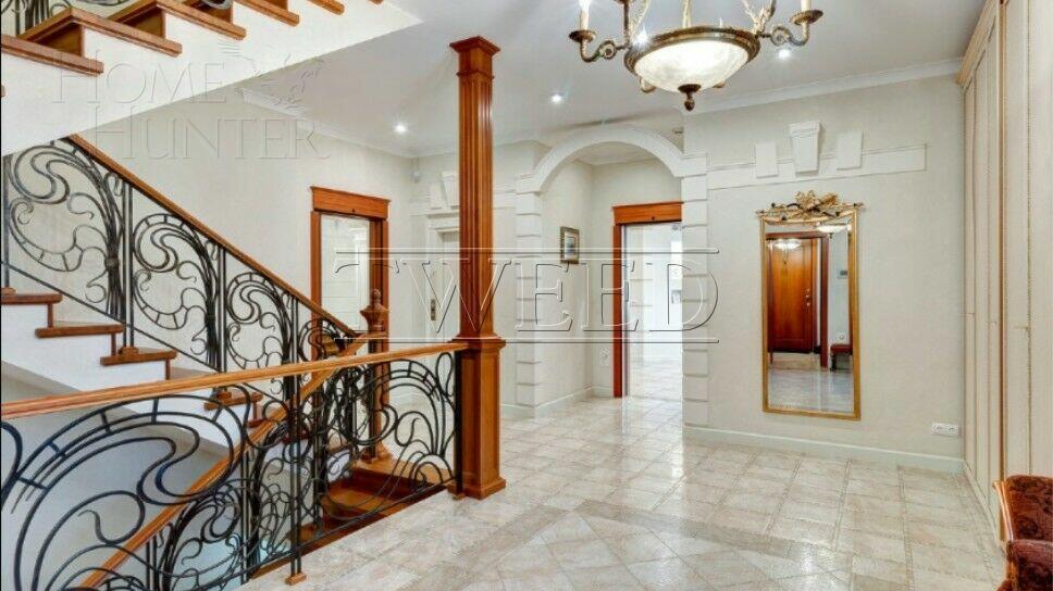 2-этажный коттедж 782.7 м² с отделкой