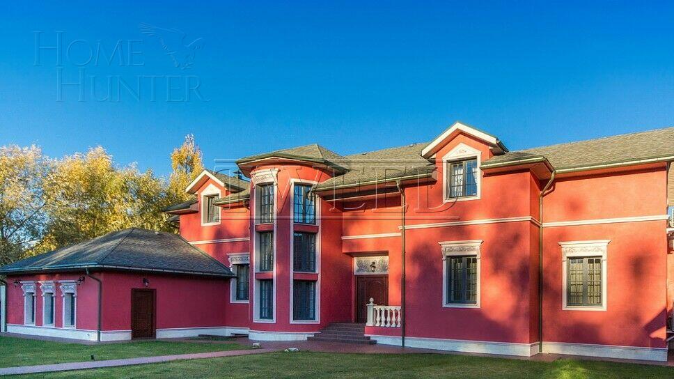 2-этажный коттедж 780 м² с отделкой