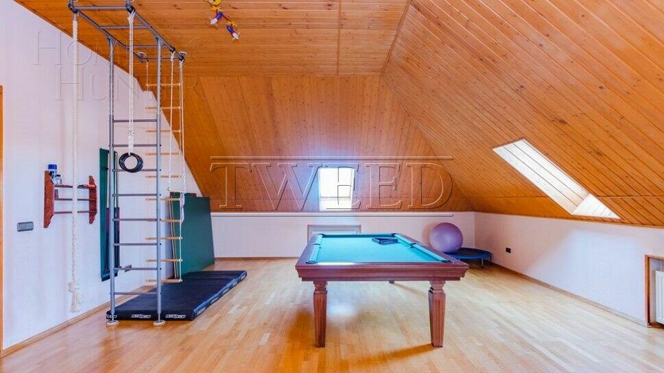 3-этажный коттедж 720 м² с отделкой