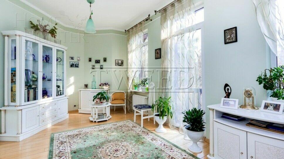 3-этажный коттедж 490 м² с отделкой