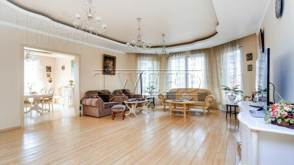 3-этажный коттедж 490 м² с отделкой