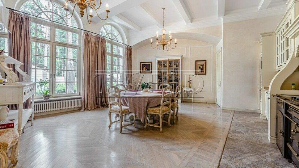 2-этажный коттедж 1 042.4 м² с отделкой