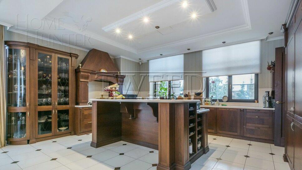 2-этажный коттедж 550 м² с отделкой