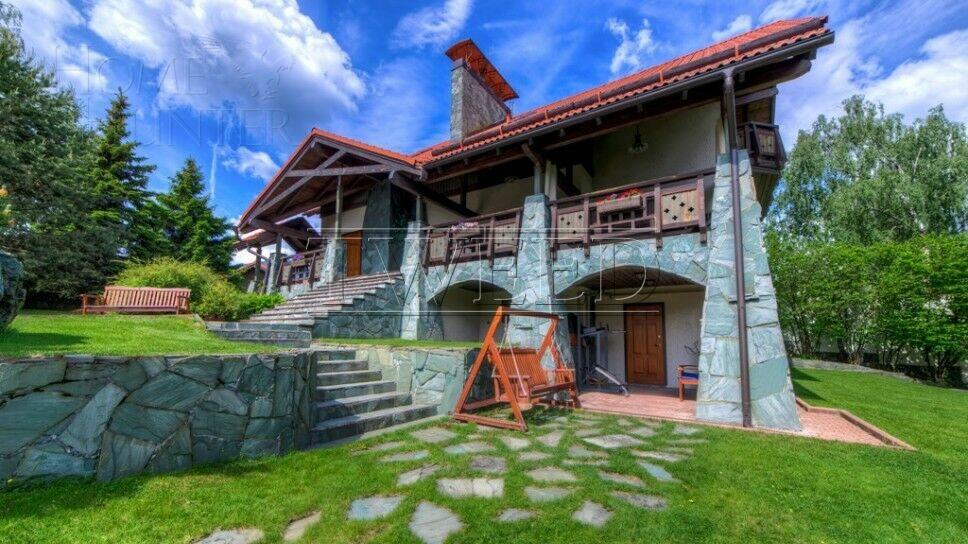 2-этажный коттедж 400 м² с отделкой