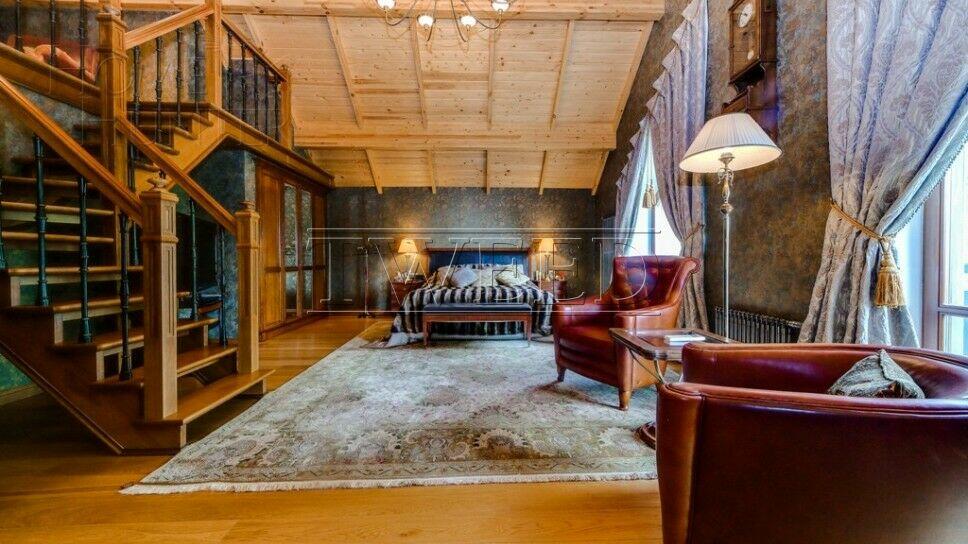 2-этажный коттедж 400 м² с отделкой