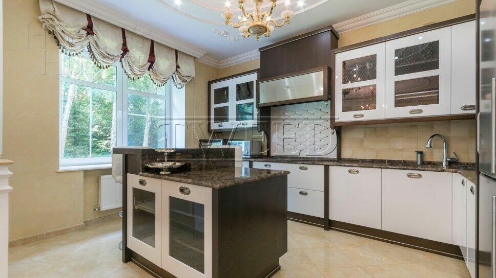 2-этажный коттедж 700 м² с отделкой