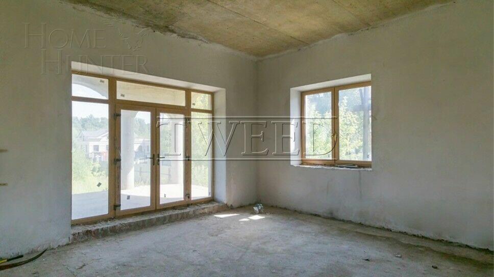 3-этажный коттедж 650 м² без отделки