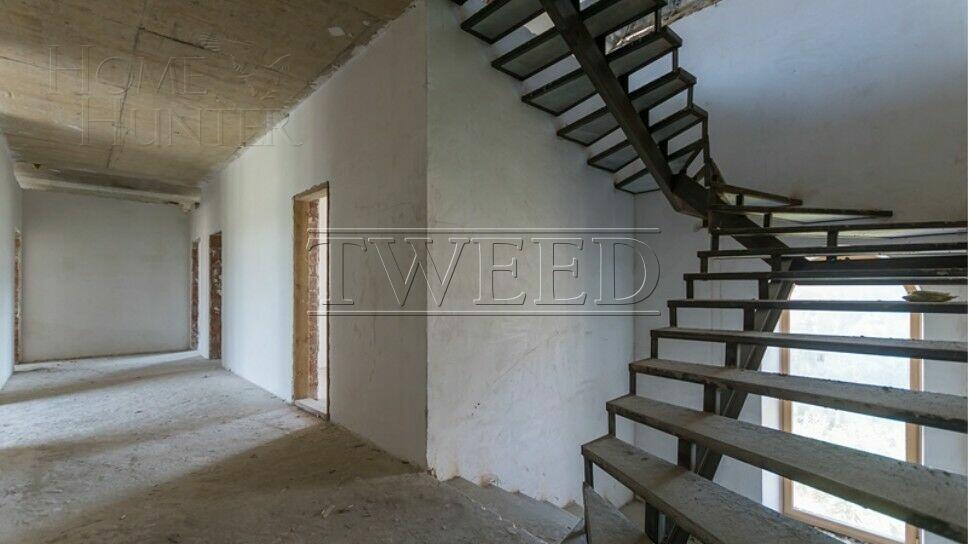 3-этажный коттедж 650 м² без отделки