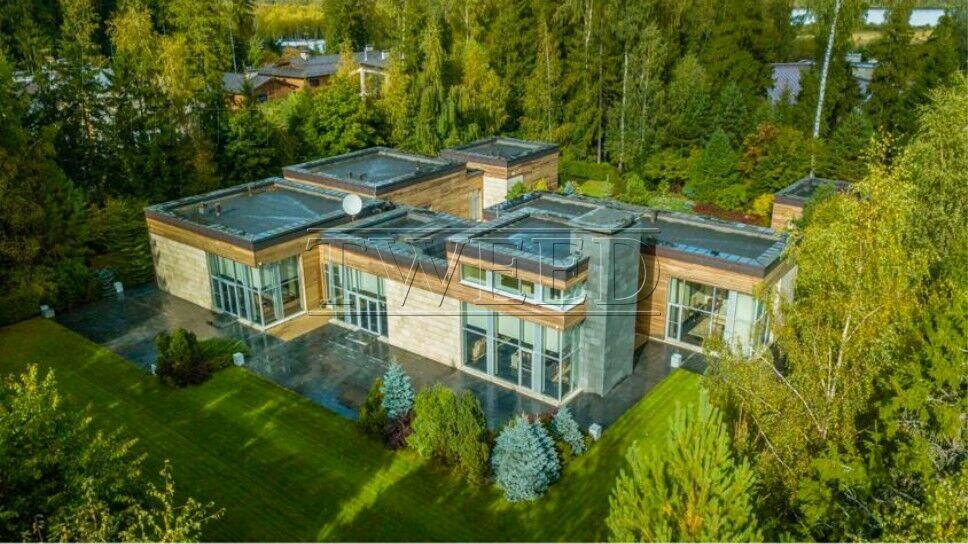 1-этажный коттедж 650 м² с отделкой