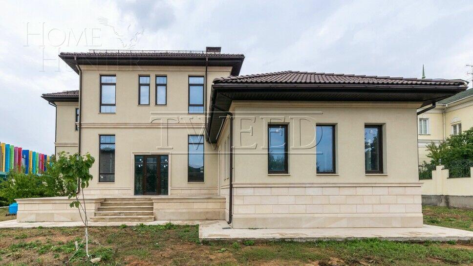 4-этажный коттедж 1 000 м² без отделки