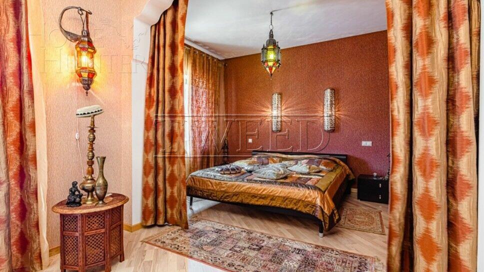 2-этажный коттедж 2 000 м² с отделкой