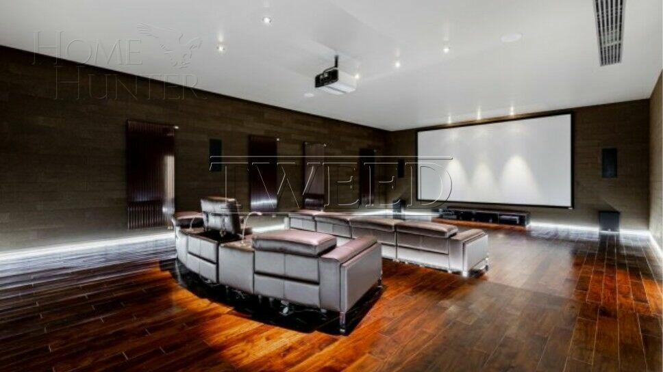 3-этажный коттедж 2 300 м² с отделкой