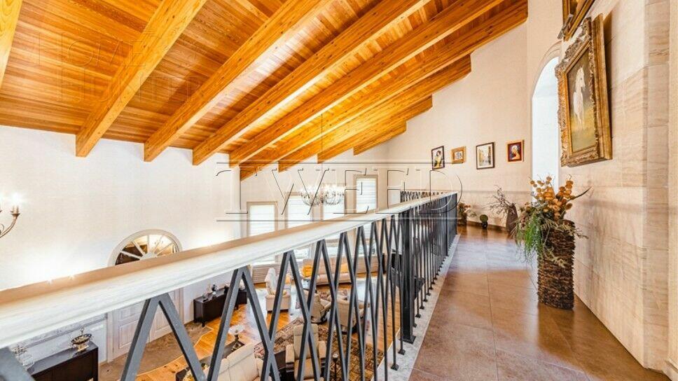 2-этажный коттедж 2 000 м² с отделкой