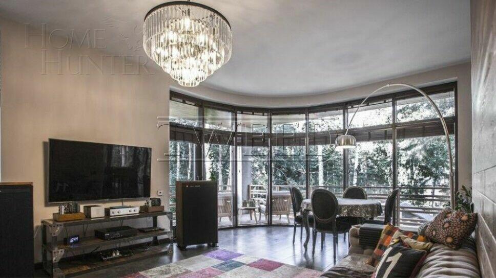 3-этажный коттедж 350 м² с отделкой