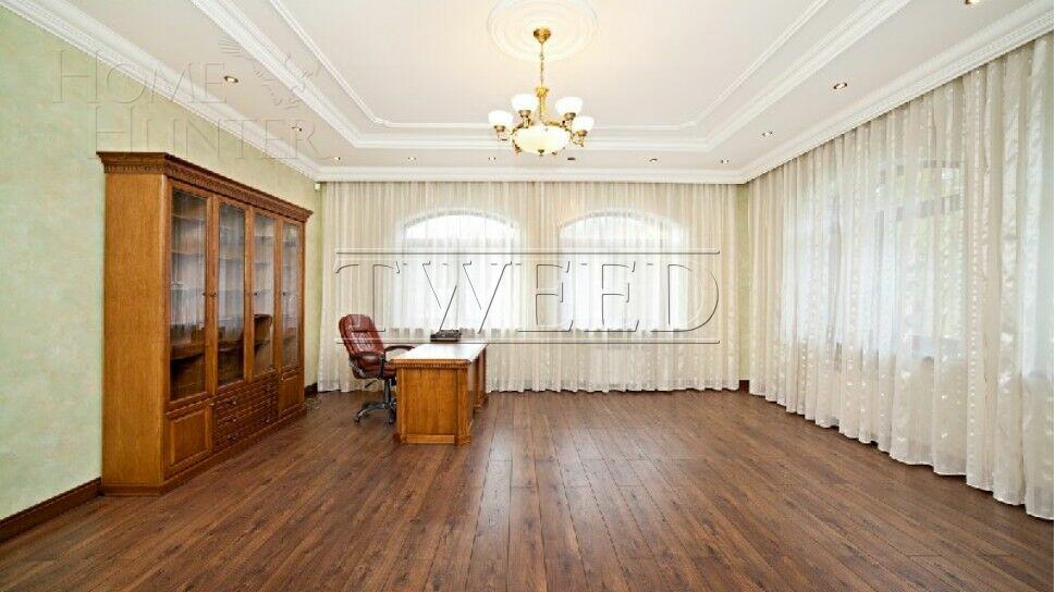 3-этажный коттедж 700 м² с отделкой