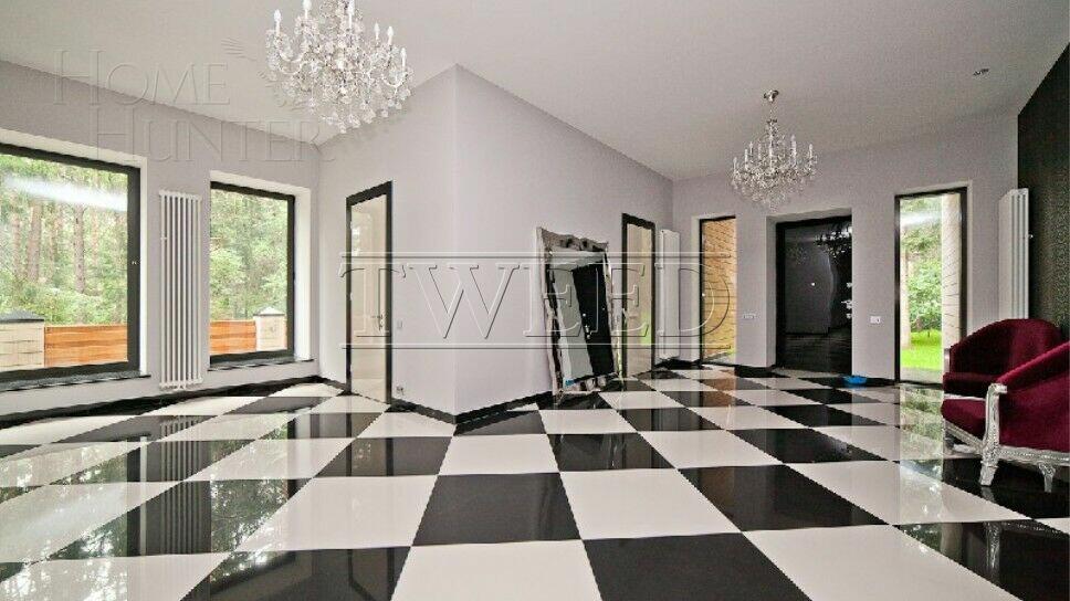 3-этажный коттедж 1 300 м² с отделкой